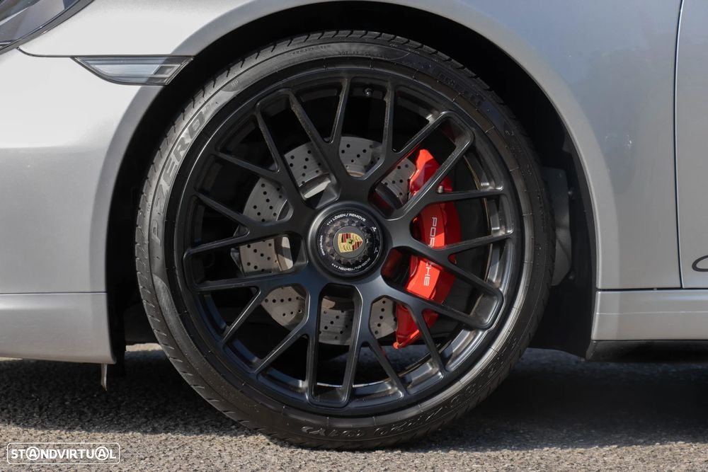 Porsche 911 (991) Carrera 4 GTS PDK - 4