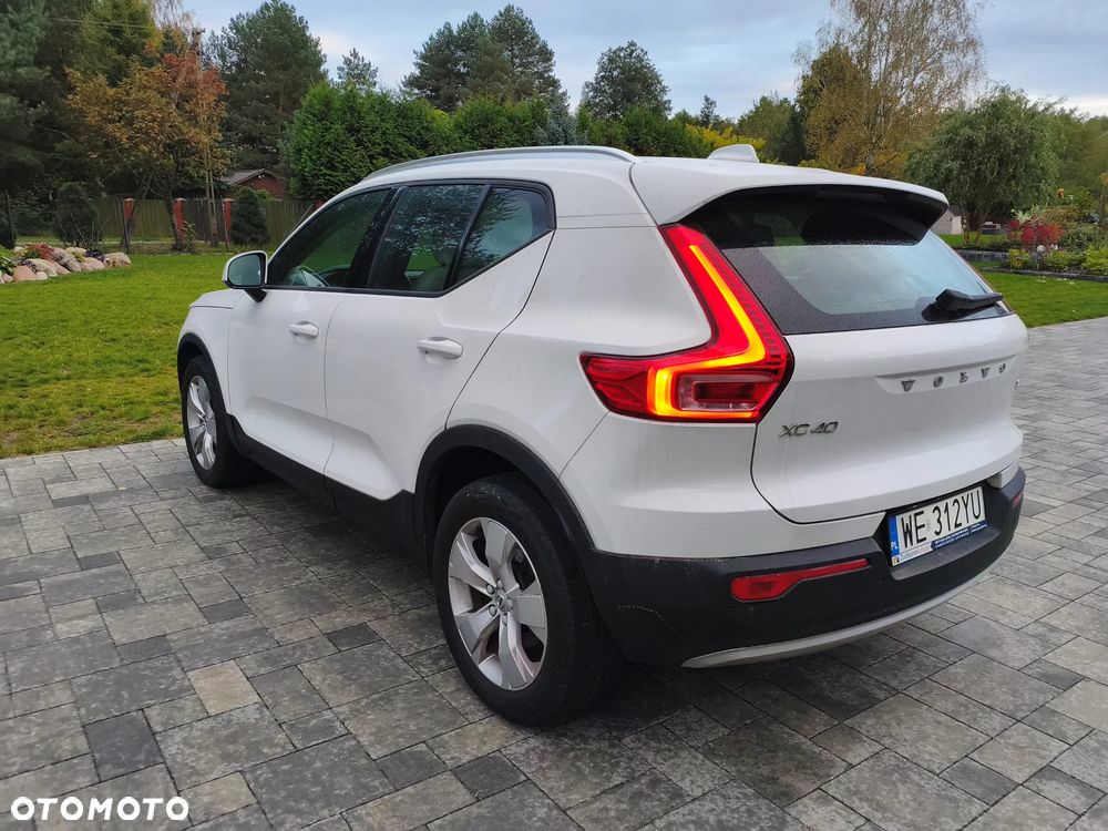 Volvo XC 40 T4 AWD Momentum Pro - 11