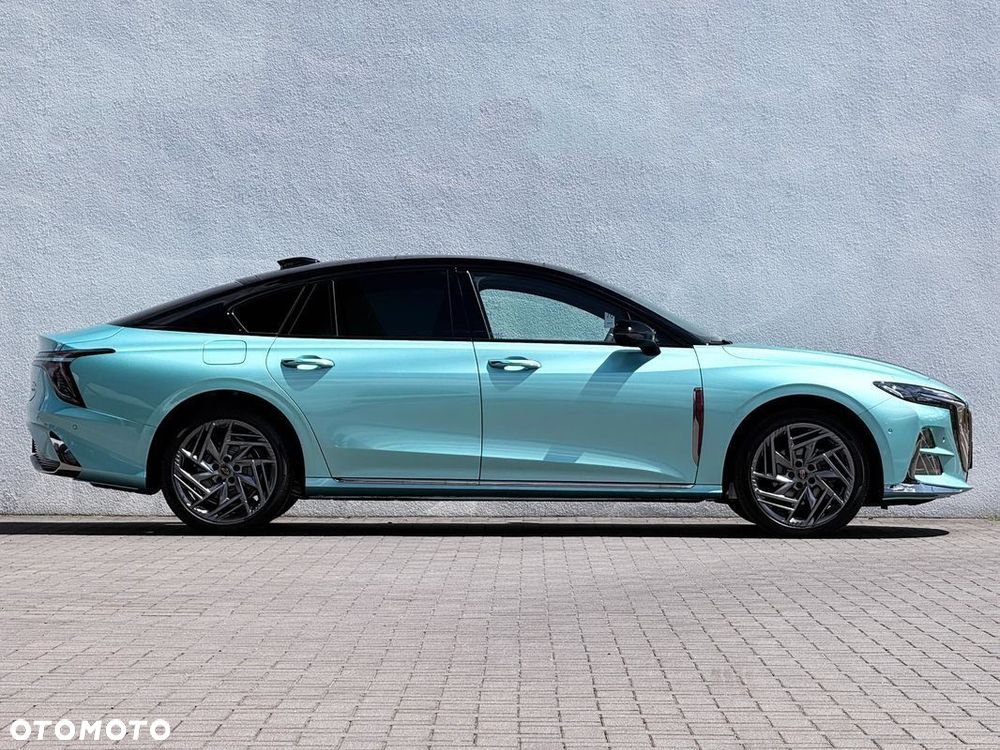 Hongqi H6 - 24