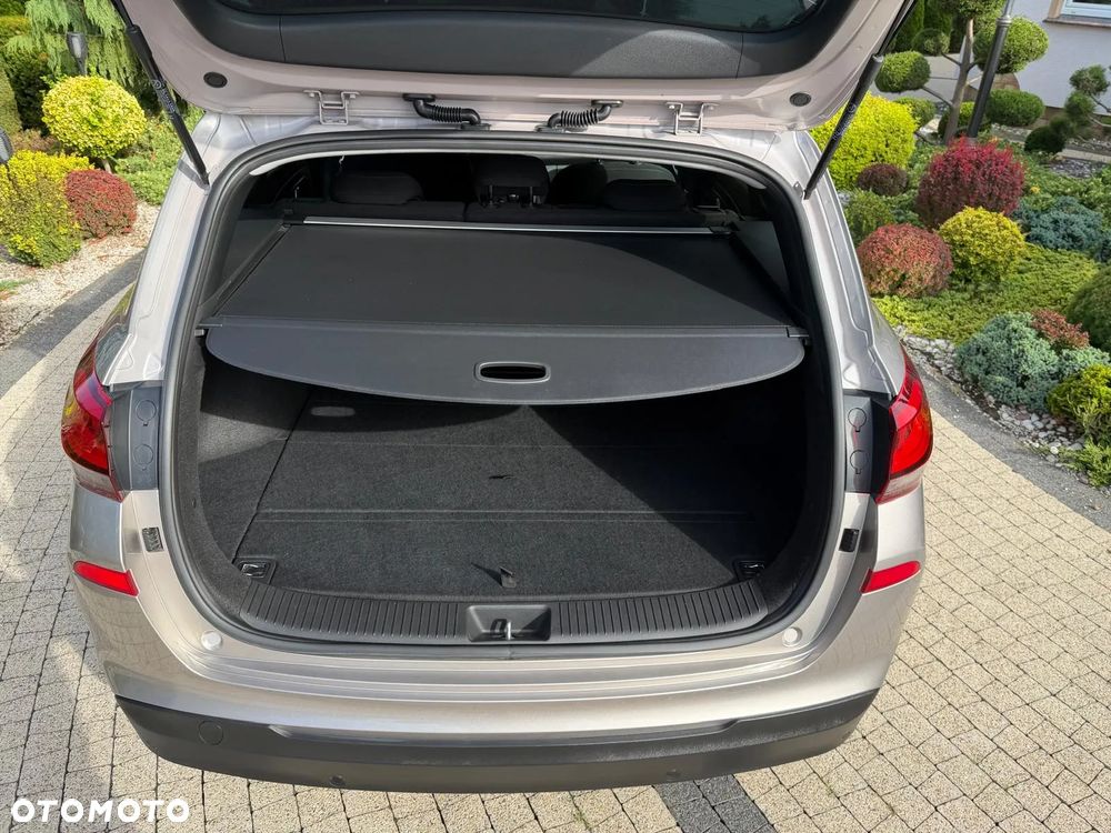Hyundai i30 1.6 CRDI Prime - 27