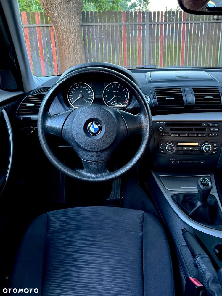 BMW Seria 1 116i - 12