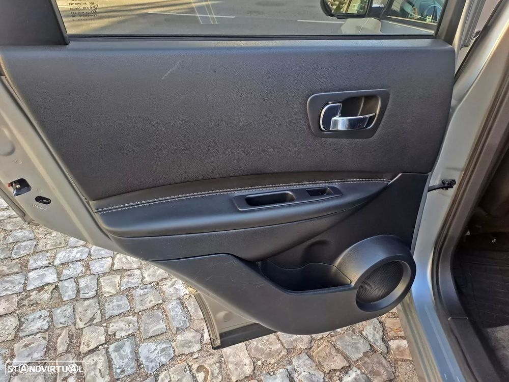 Nissan Qashqai 1.6 dCi 360 S&S - 17