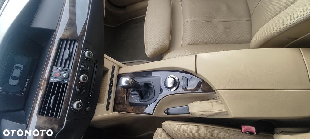 BMW Seria 5 - 16