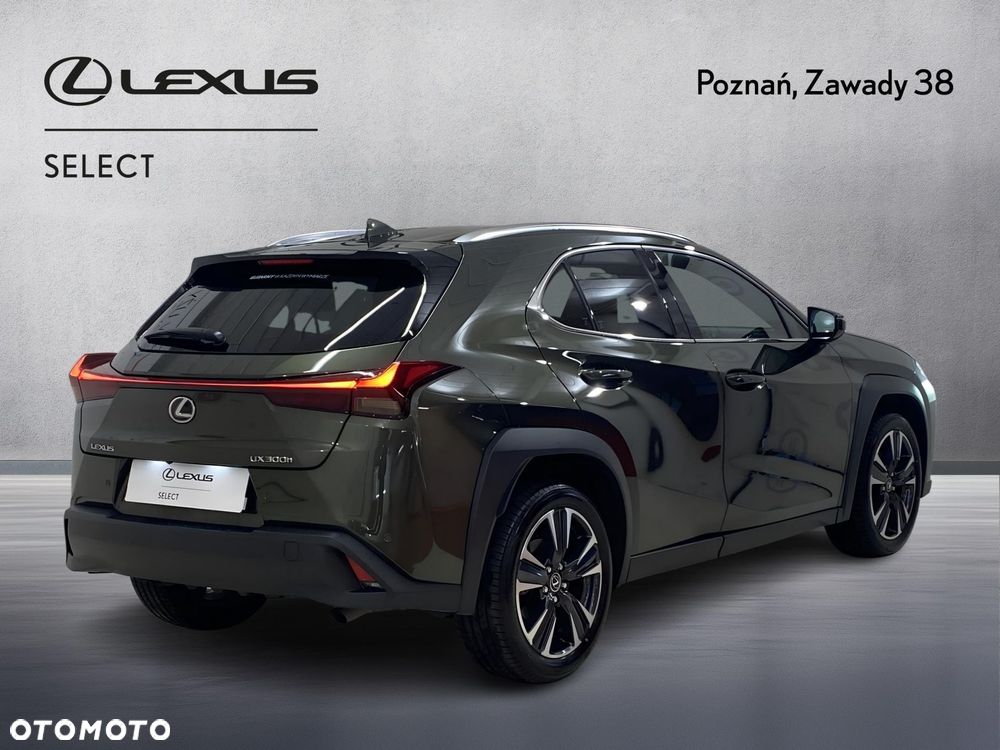 Lexus UX - 2