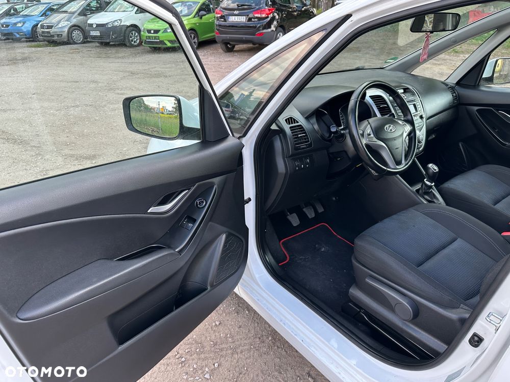 Hyundai ix20 1.4 blue Comfort - 11