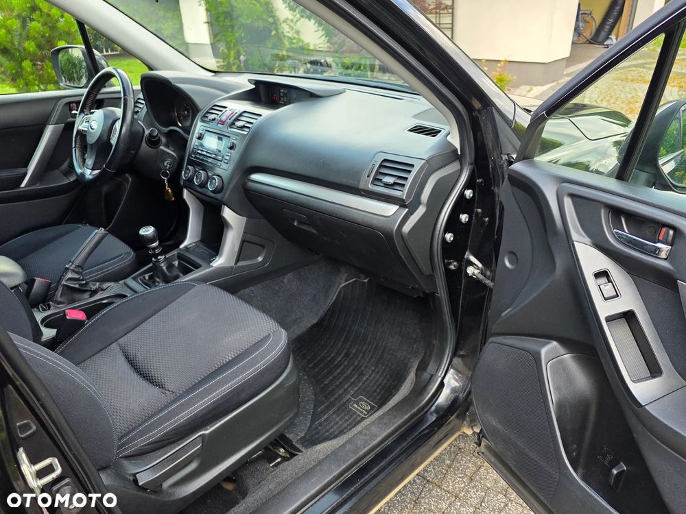 Subaru Forester 2.0D Exclusive - 9