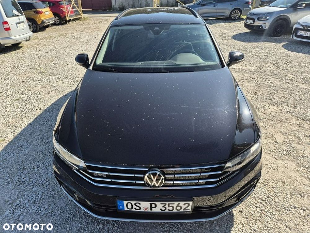 Volkswagen Passat - 11