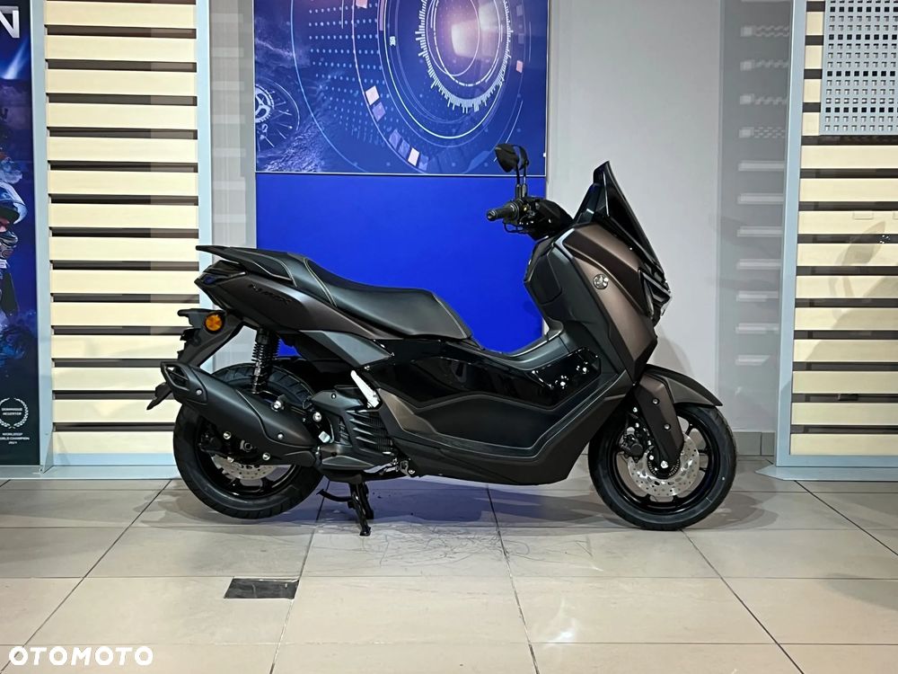 Yamaha NMAX - 8