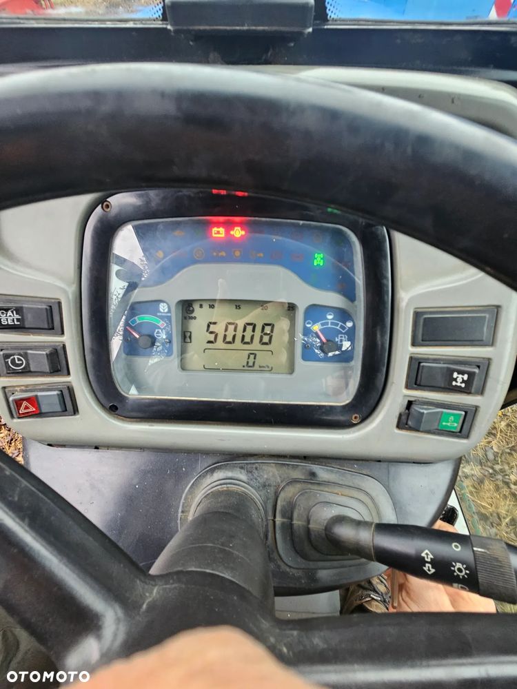 New Holland U2D6 ( w dokumentach) , model handlowy TN 85 FA - 8