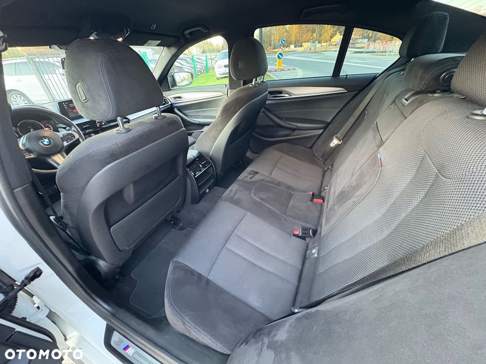 BMW Seria 5 520d M Sport sport - 31