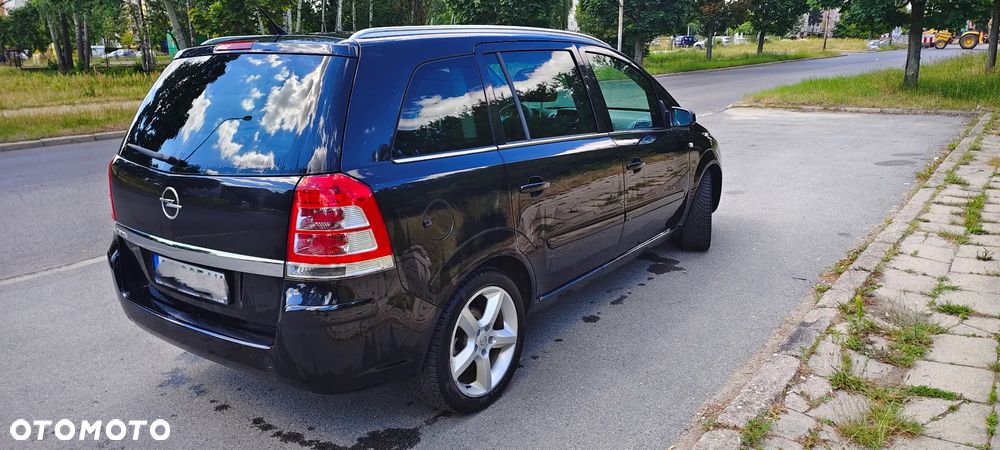 Opel Zafira 1.8 Cosmo - 4