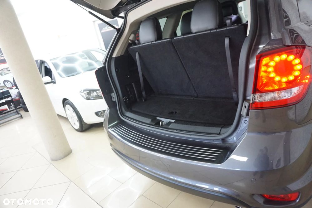 Fiat Freemont 2.0 Multijet 16V DPF Automatik Allrad Black Code - 12