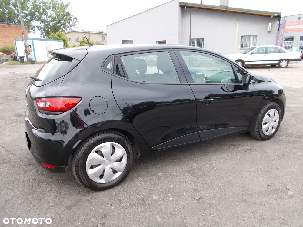 Renault Clio 1.2 16V 75 Dynamique - 3