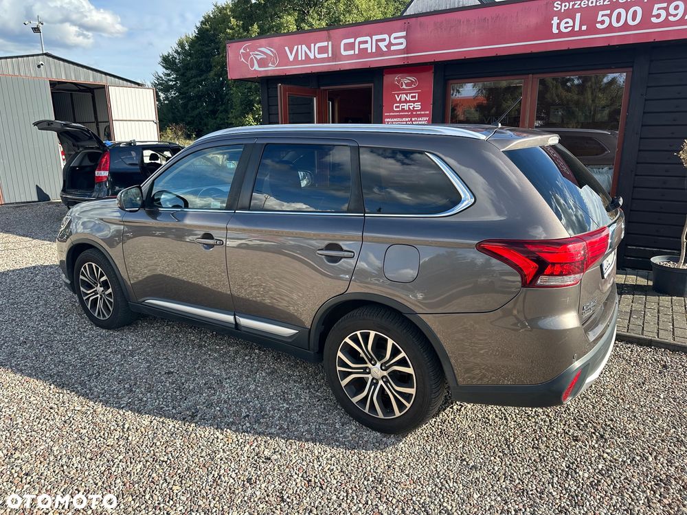Mitsubishi Outlander 2.0 Intense + Navi 4WD CVT - 6