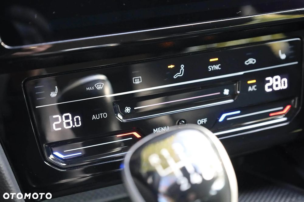 Volkswagen Passat 2.0 TDI EVO Business - 23