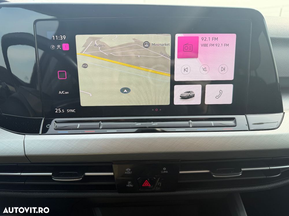 Volkswagen Golf - 11