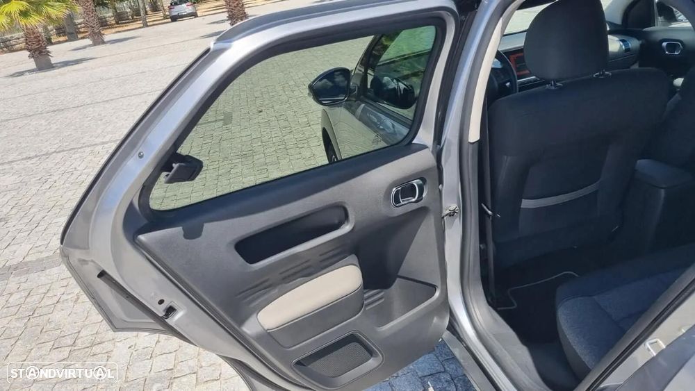 Citroën C4 Cactus - 18
