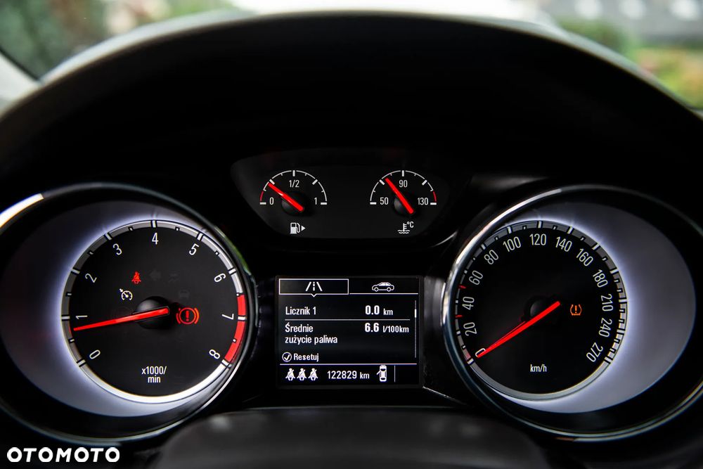 Opel Astra 1.4 Turbo Edition - 21