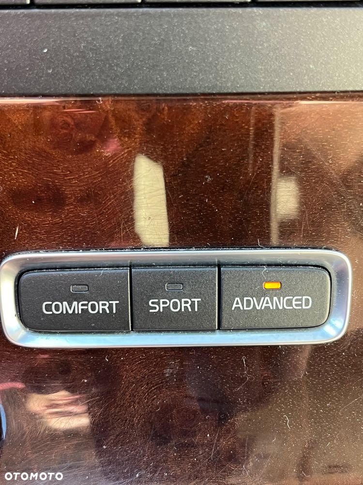 Volvo XC 60 - 30