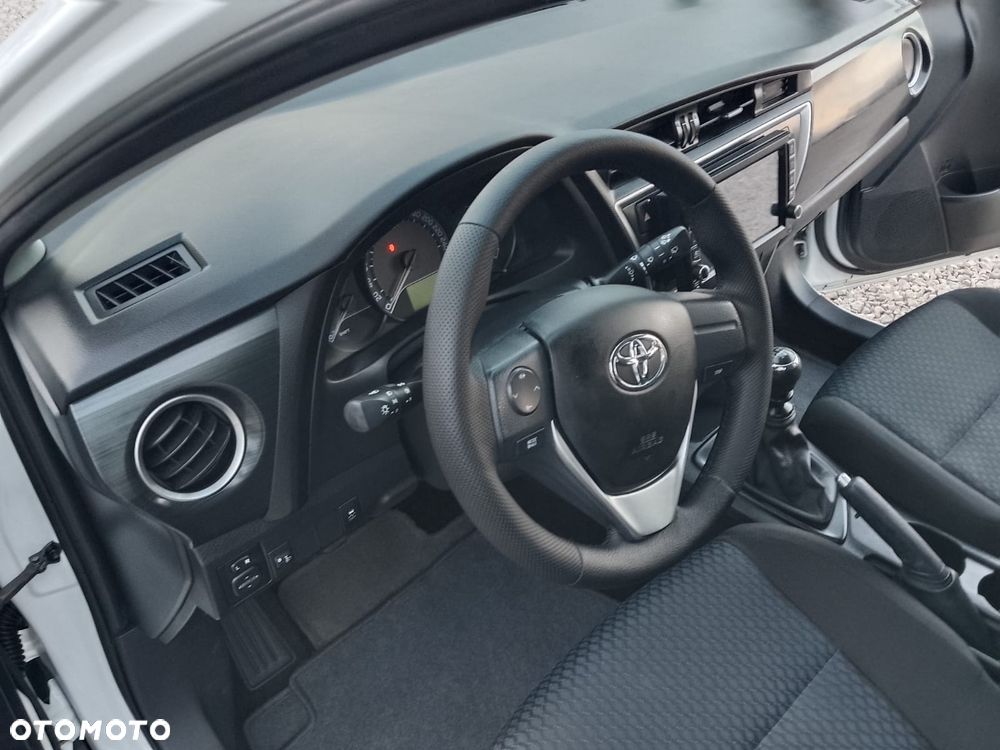 Toyota Auris 1.33 Dual-VVT-i Comfort - 15