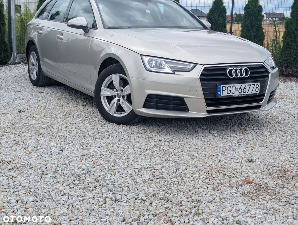 Audi A4 Avant 2.0 TDI S tronic - 2