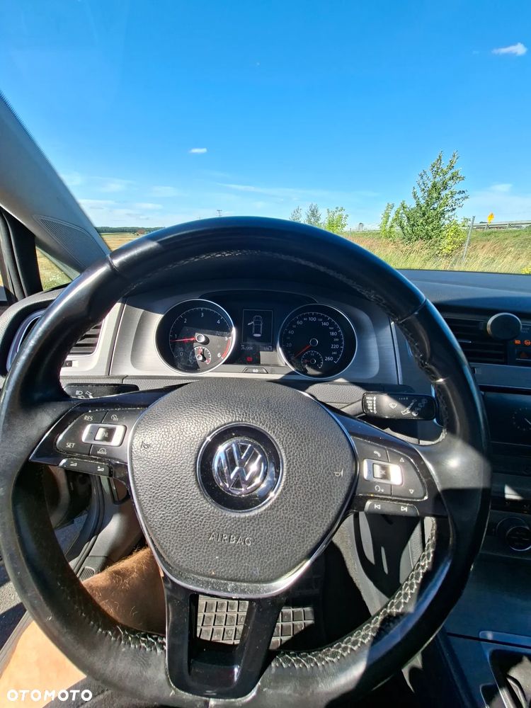 Volkswagen Golf 1.6 TDI BMT Comfortline - 12