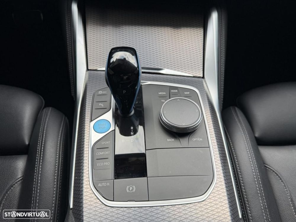 BMW i4 eDrive40 Edição Desportiva M - 13