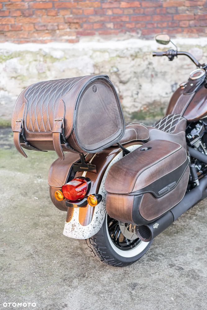 Harley-Davidson Softail Heritage Classic - 24