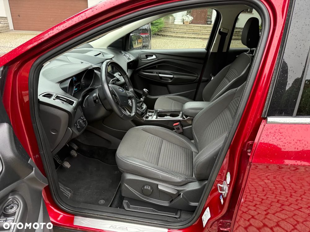 Ford Kuga - 8