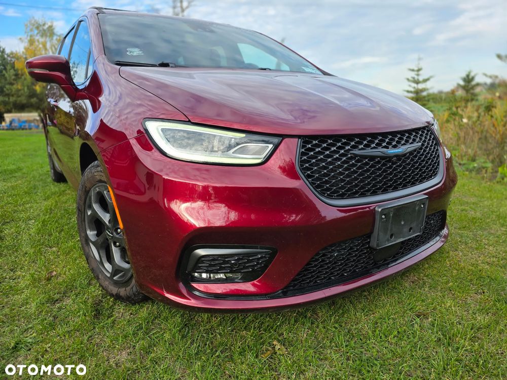 Chrysler Pacifica - 19