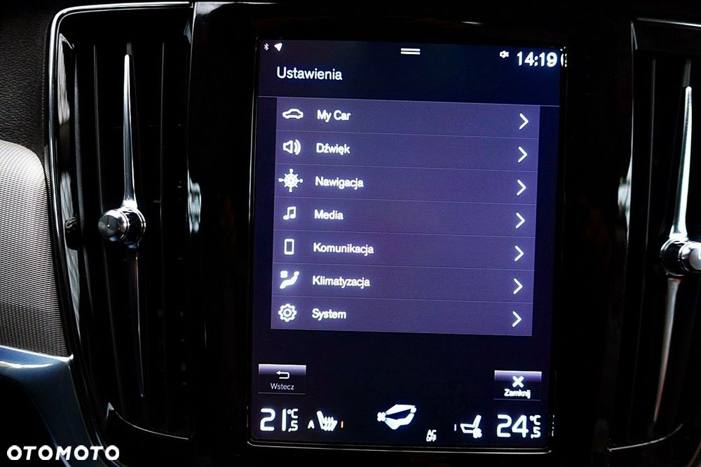 Volvo V90 Cross Country - 38