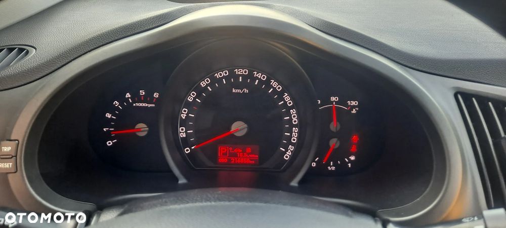 Kia Sportage 2,0 CRDI AWD Spirit - 8