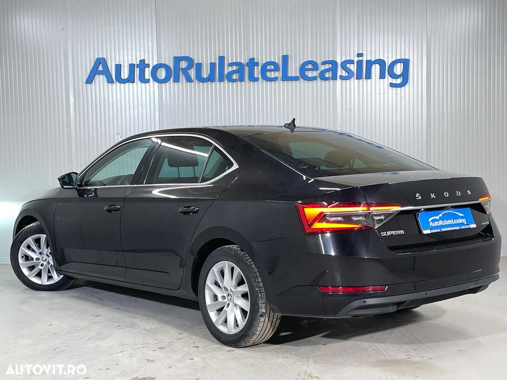 Skoda Superb 2.0 TDI DSG Ambition - 4