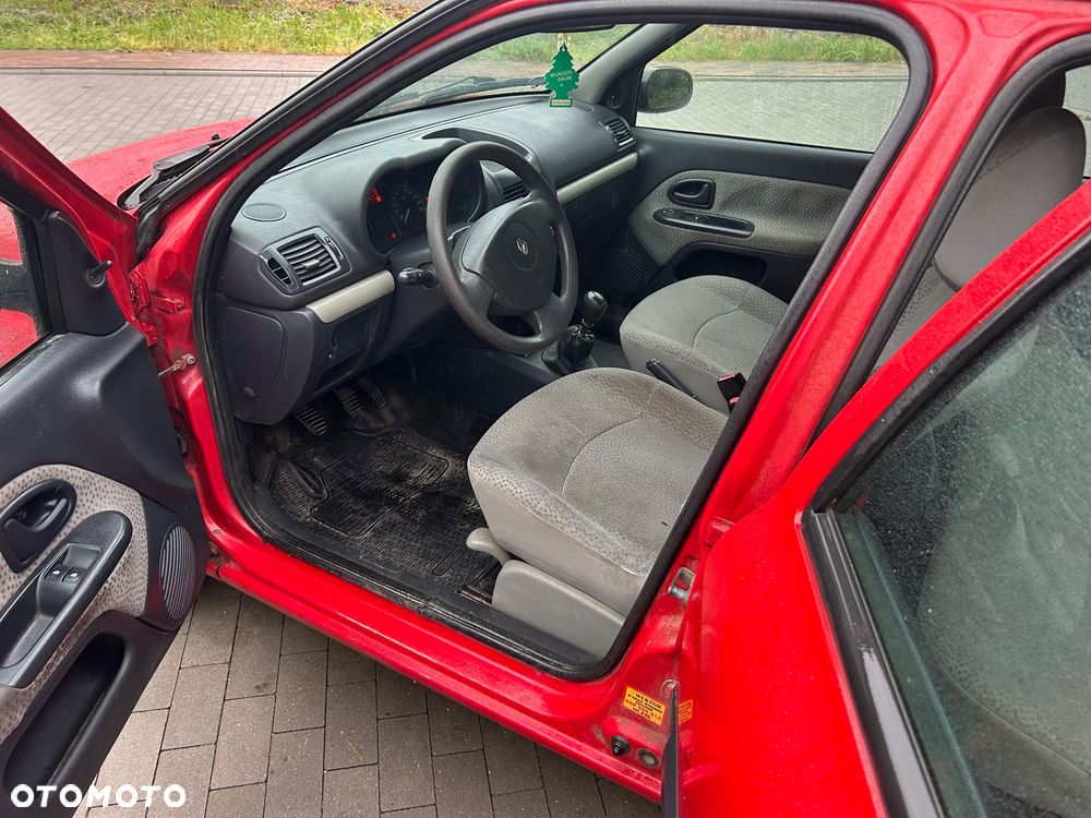 Renault Clio 1.2 16V Authentique - 11