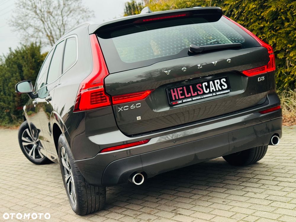 Volvo XC 60 D3 Momentum Pro - 4