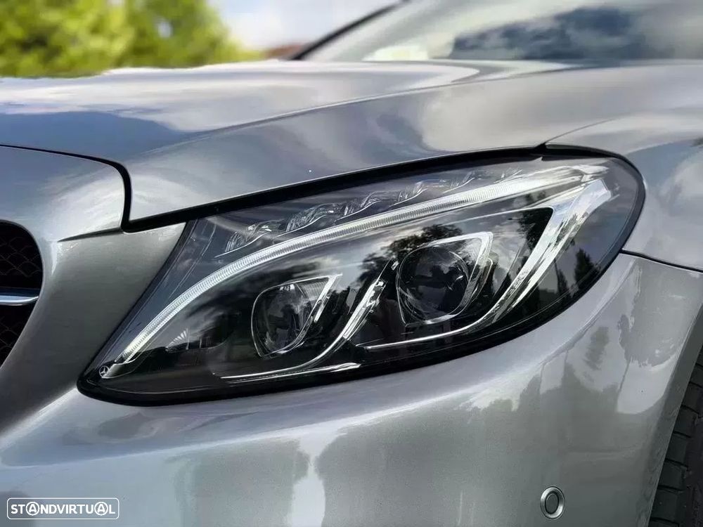 Mercedes-Benz C 250 (BlueTEC) d 4Matic Station 7G-TRONIC AMG Line — fotografia 4