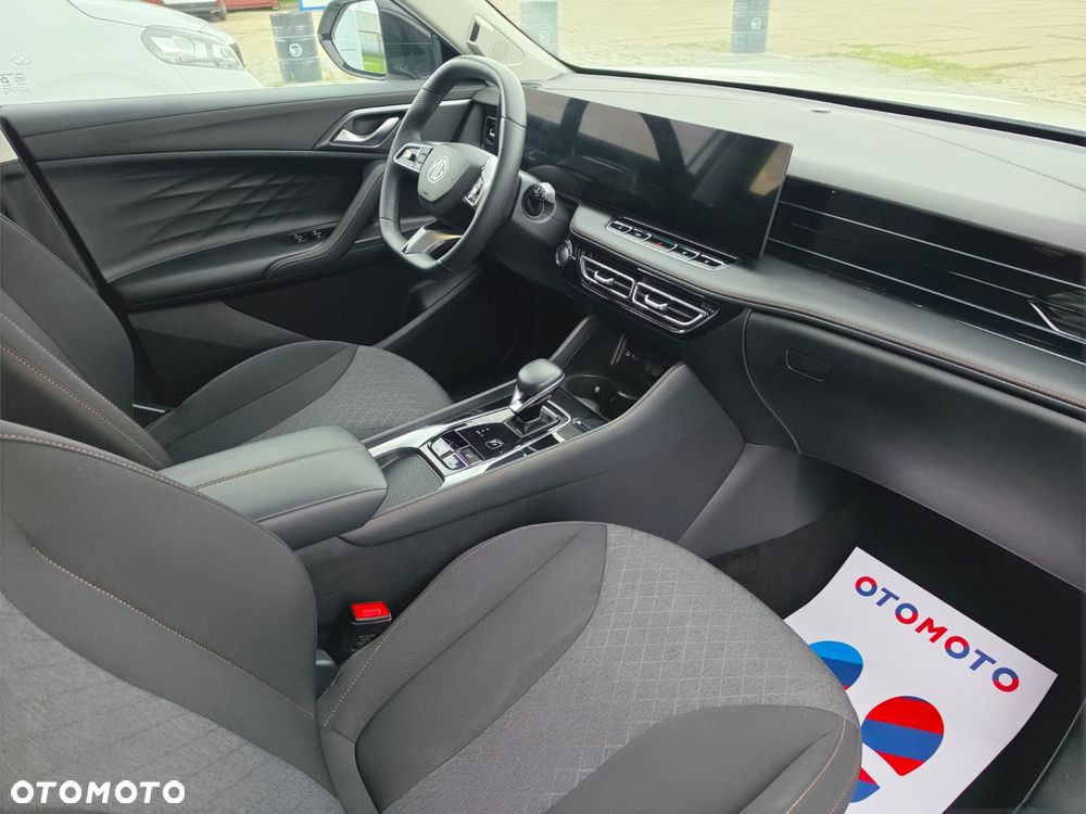 MG HS 1.5T Comfort - 12