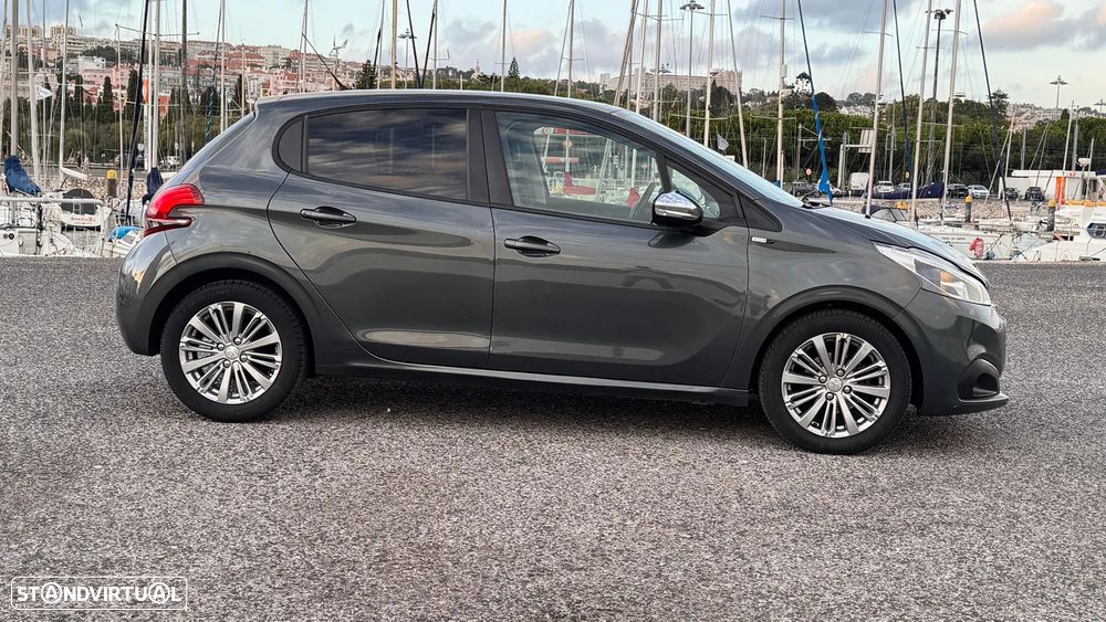 Peugeot 208 1.6 BlueHDi Style - 12