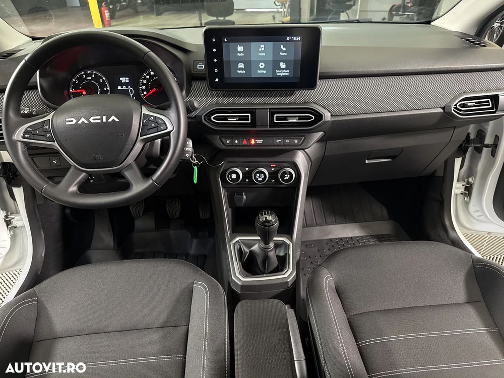 Dacia Sandero - 10