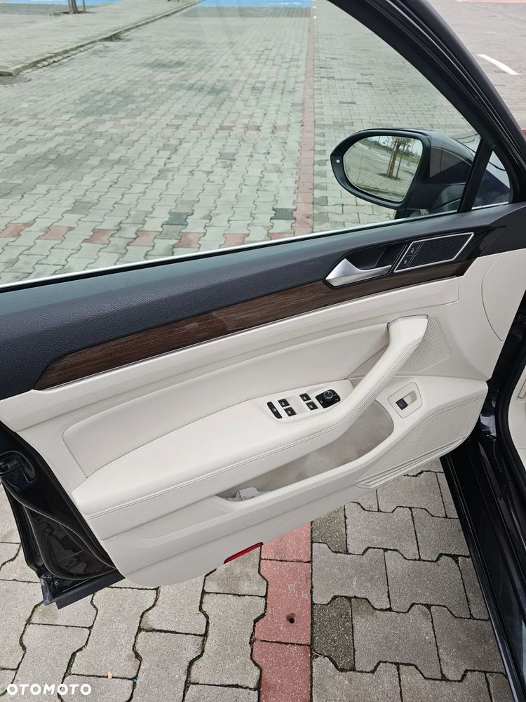 Volkswagen Passat 2.0 TSI BMT Highline DSG - 12