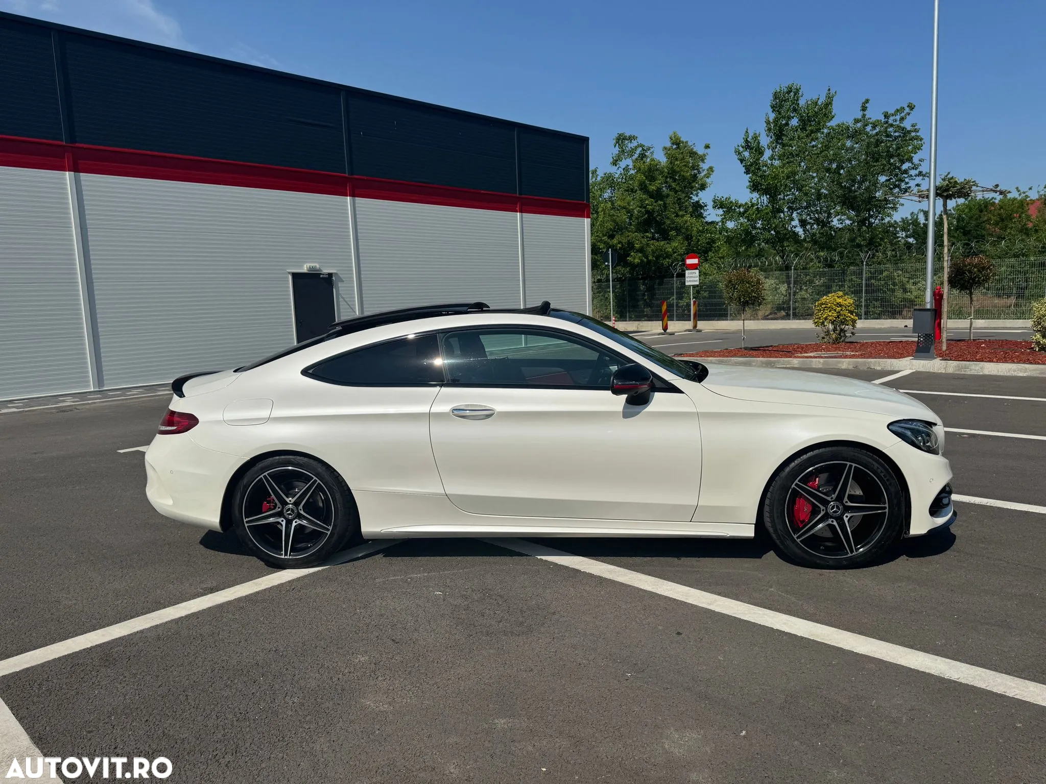Mercedes-Benz C 250 d Coupe 4MATIC Aut. - 2