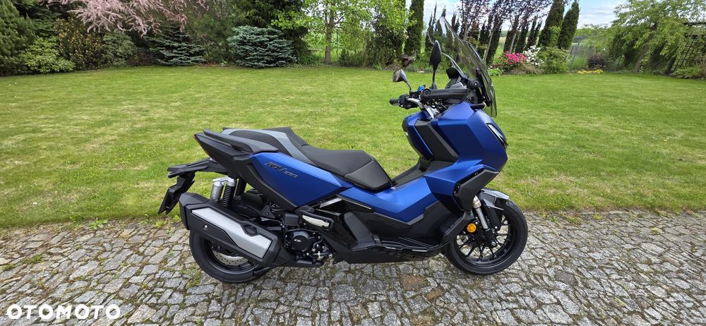 Honda ADV350 - 1