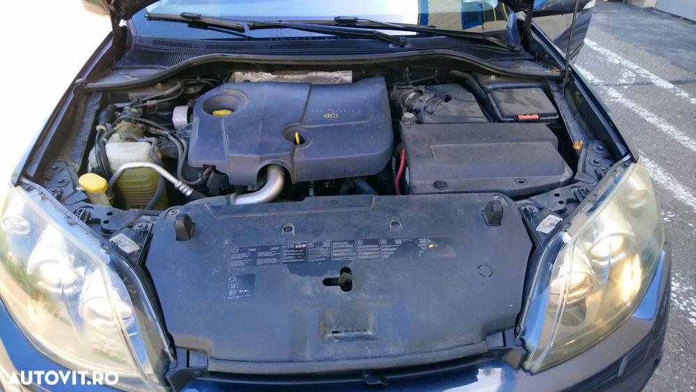 Renault Laguna dCi 110 FAP Expression - 10