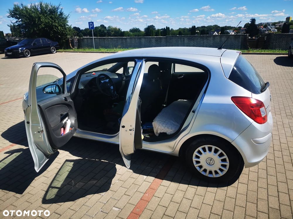 Opel Corsa 1.2 16V Cosmo - 7