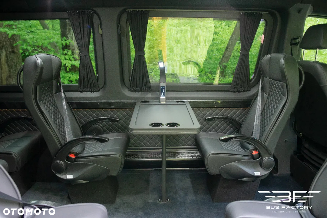 Mercedes-Benz Sprinter - 32