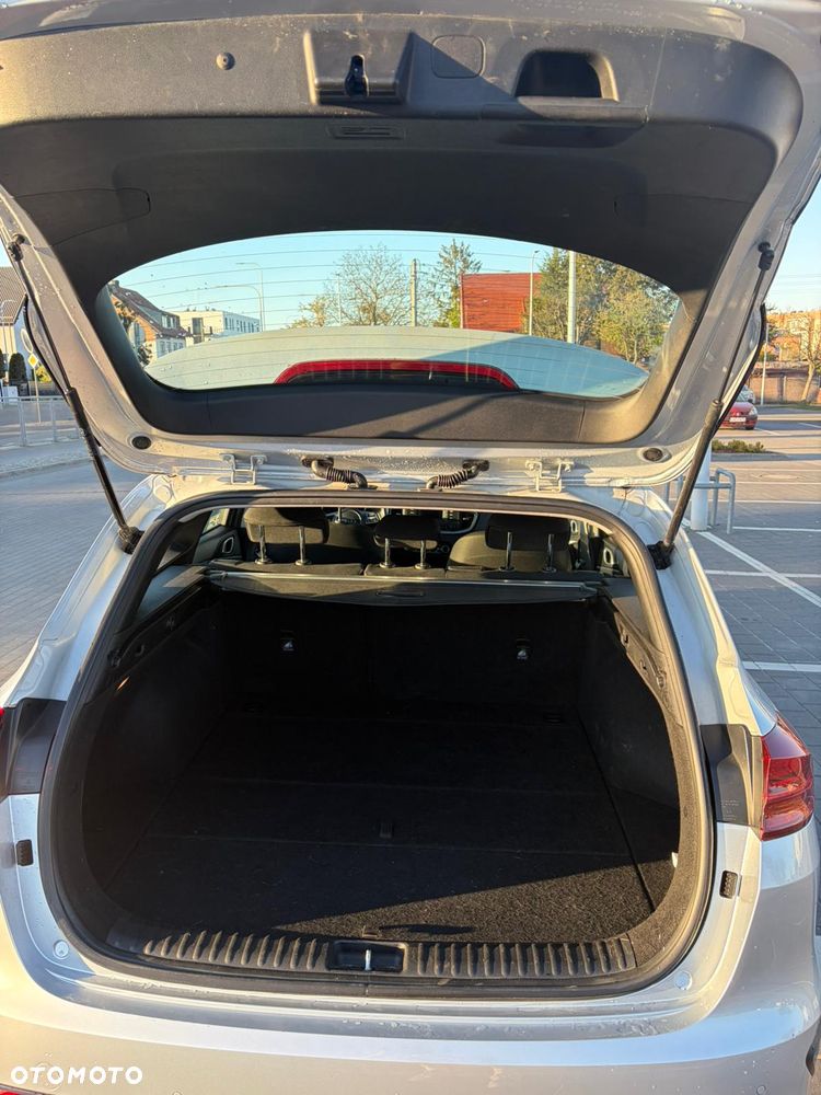Kia Ceed 1.6 CRDi mHEV S - 6