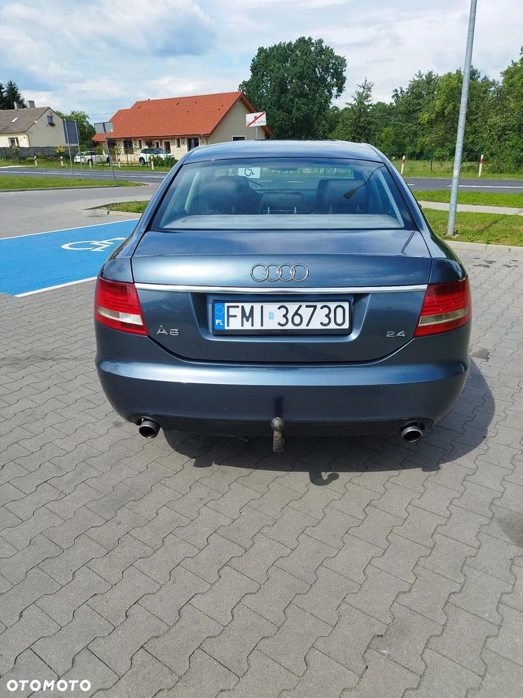 Audi A6 Limousine 2.4 - 5