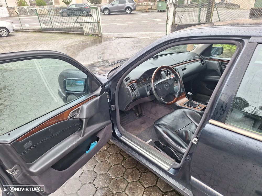 Mercedes-Benz E 220 CDI Classic - 10