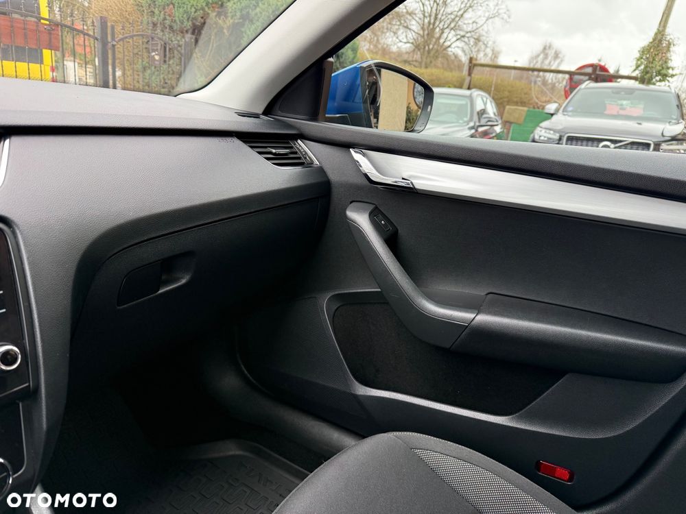 Skoda Octavia 1.5 TSI G-TEC DSG Ambition - 24