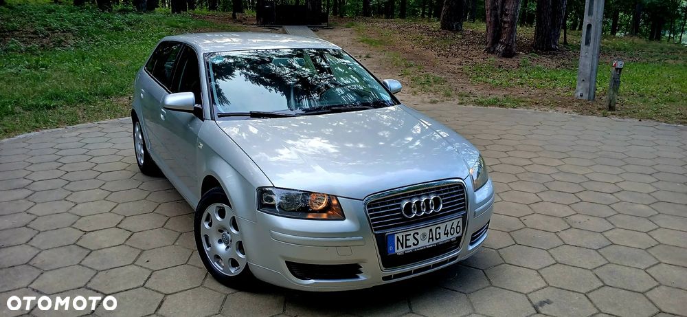 Audi A3 Sportback 1.9 TDI Attraction - 4